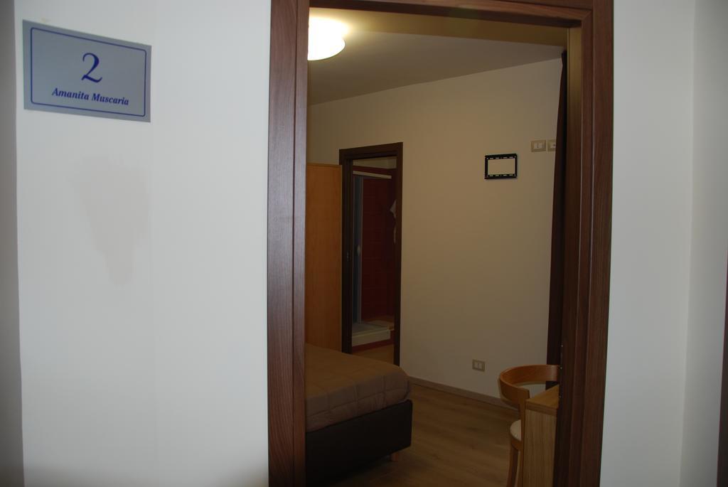Guest House Caracas Lorica Luaran gambar